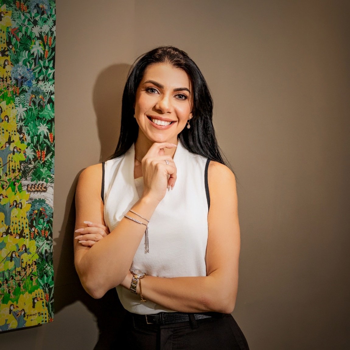 Mariana Soriano presentando proyecto inmobiliario
